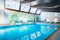Swimming Pool ACHAT Hotel Bad Dürkheim
