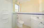 Toilet Kamar 6 Trentham Motel