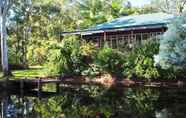 Exterior 7 Lake Weyba Cottages