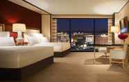 Bedroom 6 Encore at Wynn Las Vegas