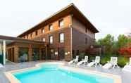 Swimming Pool 4 Hotel All Suites Le Teich