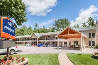 ภายนอกอาคาร 4 Howard Johnson by Wyndham Traverse City