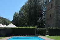 Swimming Pool Torre Santa Flora Hotel Relais