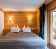 Bedroom 4 Chalet RoyAlp Hôtel & Spa