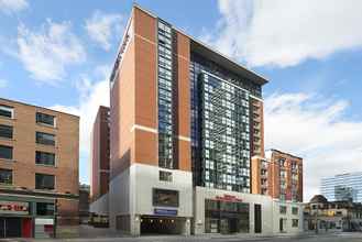 Exterior 4 Hilton Garden Inn Toronto Downtown