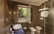 In-room Bathroom 2 Hotel Simius Playa