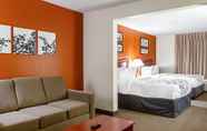 Bilik Tidur 4 Sleep Inn & Suites