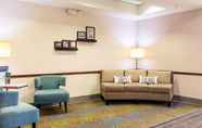 Lobby 5 Sleep Inn & Suites