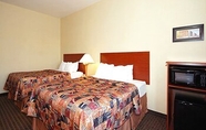 Bedroom 2 Sleep Inn & Suites Shepherdsville Louisville South