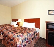 Bedroom 2 Sleep Inn & Suites Shepherdsville Louisville South