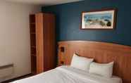 Bedroom 4 Comfort Hotel Evreux