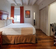 Bedroom 7 Grand Eastonian Hotel & Suites