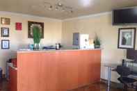 Lobby Americas Best Value Inn Hanford