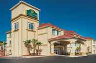 Exterior La Quinta Inn & Suites by Wyndham Kingsland/Kings Bay