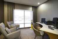 Functional Hall Springhill Suites Marriott Airport