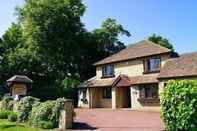 Exterior Cotswold House