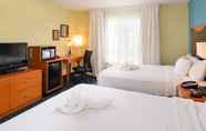 Bedroom 2 Fairfield Inn & Suites by Marriott Fort Pierce