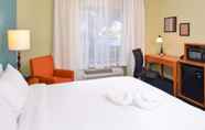 Bedroom 5 Fairfield Inn & Suites by Marriott Fort Pierce