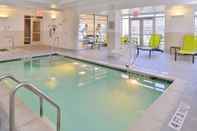 Swimming Pool SpringHill Suites by Marriott Detroit Metro Airport Romulus