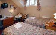 Kamar Tidur 7 The Farthings Guest House