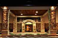 Exterior Quality Inn & Suites