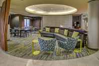 Lobi SpringHill Suites by Marriott Naples