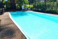 Kolam Renang Port Stephens Motel