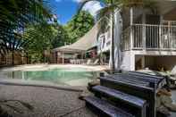 Swimming Pool Offshore Noosa Resort