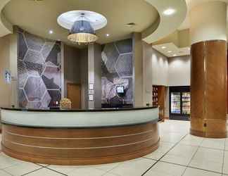 Lobi 2 SpringHill Suites by Marriott Las Vegas Convention Center