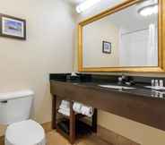 In-room Bathroom 7 Comfort Inn & Suites Norman near University
