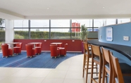 Bar, Cafe and Lounge 7 Ramada Encore by Wyndham Doncaster Airport