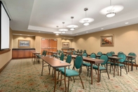 Dewan Majlis Hampton Inn & Suites Williamsburg-Central