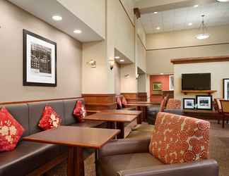 Lobi 2 Hampton Inn & Suites Williamsburg-Central