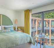 Kamar Tidur 2 Harbour Beach Club & Hotel