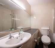 In-room Bathroom 4 Uig Hotel