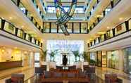 Lobby 3 Lemon Tree Hotel, Indore