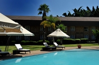 Swimming Pool Cresta Lodge Gaborone