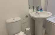 In-room Bathroom 3 Aberdeen Serviced Apartments - The Lodge