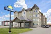 Exterior Days Inn by Wyndham Bonnyville