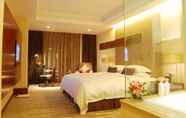 Bilik Tidur 4 Yiwu International Mansion Hotel