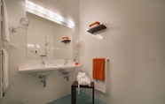 In-room Bathroom 5 EA Business Hotel Jihlava