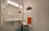 Toilet Kamar 5 EA Business Hotel Jihlava