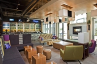 Bar, Cafe and Lounge Aloft Dulles Airport North