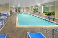 Swimming Pool TownePlace Suites by Marriott Albany Downtown/Medical Center