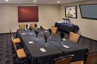 Functional Hall TownePlace Suites by Marriott Albany Downtown/Medical Center
