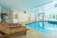 Swimming Pool Grange Hotel