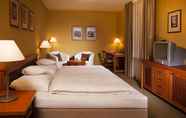 Kamar Tidur 6 Dolce Villa Hotel