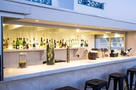 Bar, Cafe and Lounge Galaxy Suites & Villas