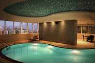Swimming Pool Cristal Hotel Abu Dhabi