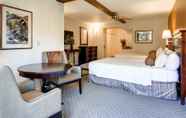 Bedroom 7 Sitzmark Lodge